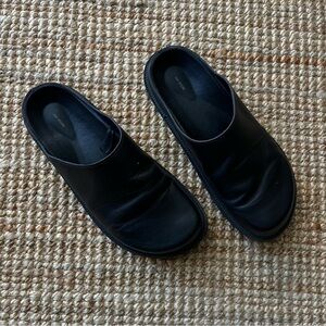 Men's Black Leather Mules / Clogs